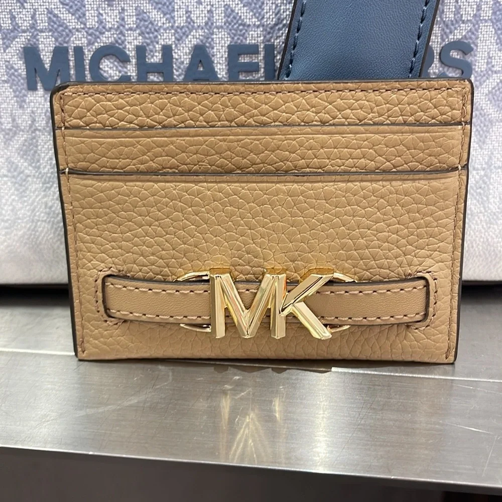 MICHAEL KORS Reed Large Pebbled Leather Card Holder Case Camel  NWT